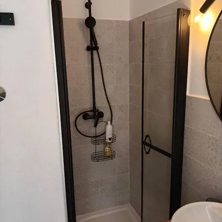Ivana's Amazing + Bathroom And Free Parking Maison d'hôtes